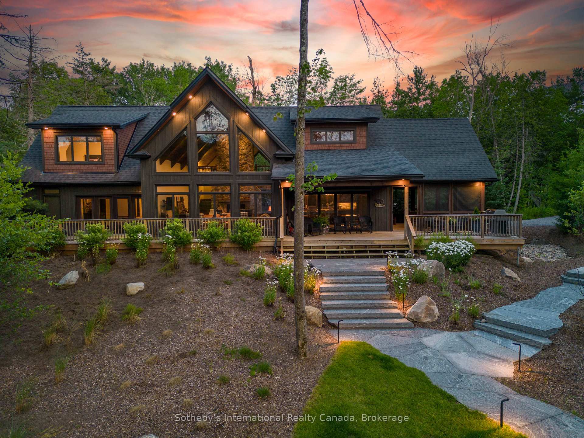 1004 Ransbury Road, Muskoka Lakes, ON P0B 1J0