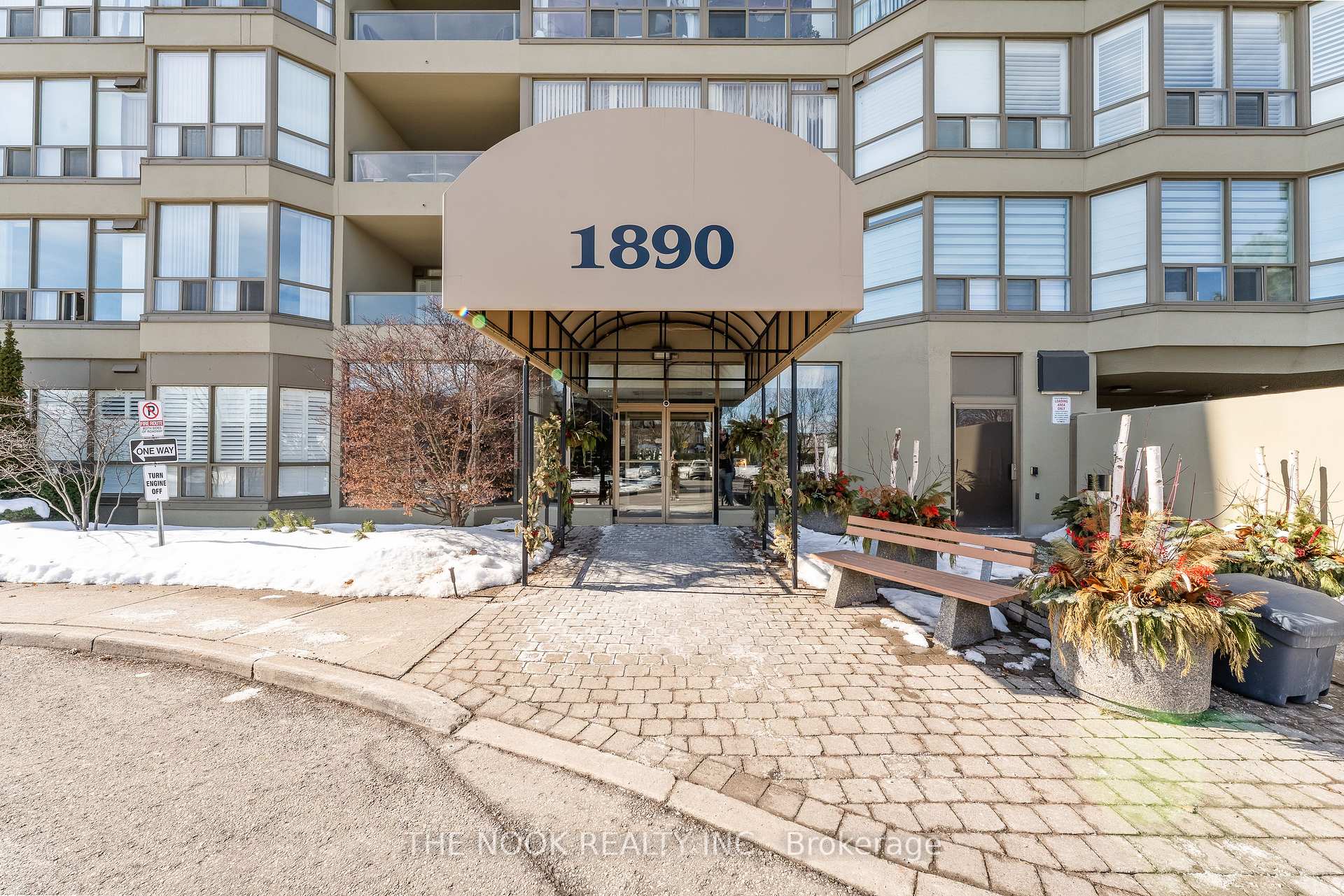 1014 - 1890 Valley Farm Road, Pickering, ON L1V 6B4