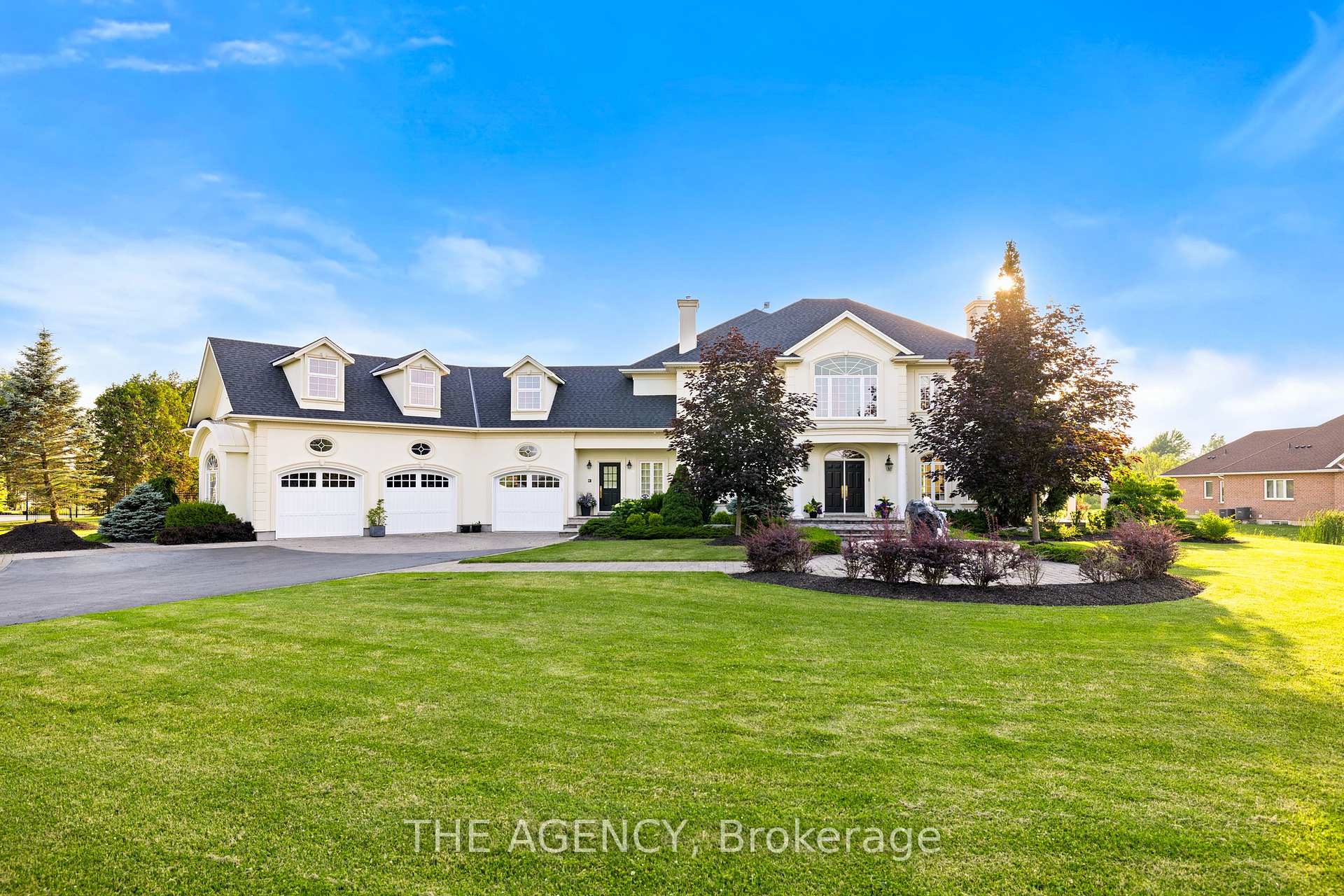 11863 Niagara River Parkway, Niagara Falls, ON L2G 0P4