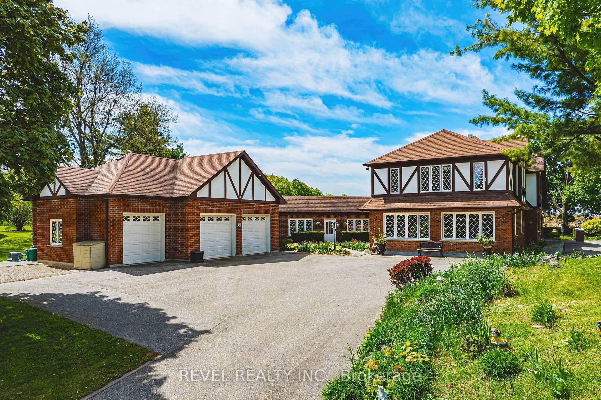 1194 20 Side Road, Milton, ON L0P 1J0