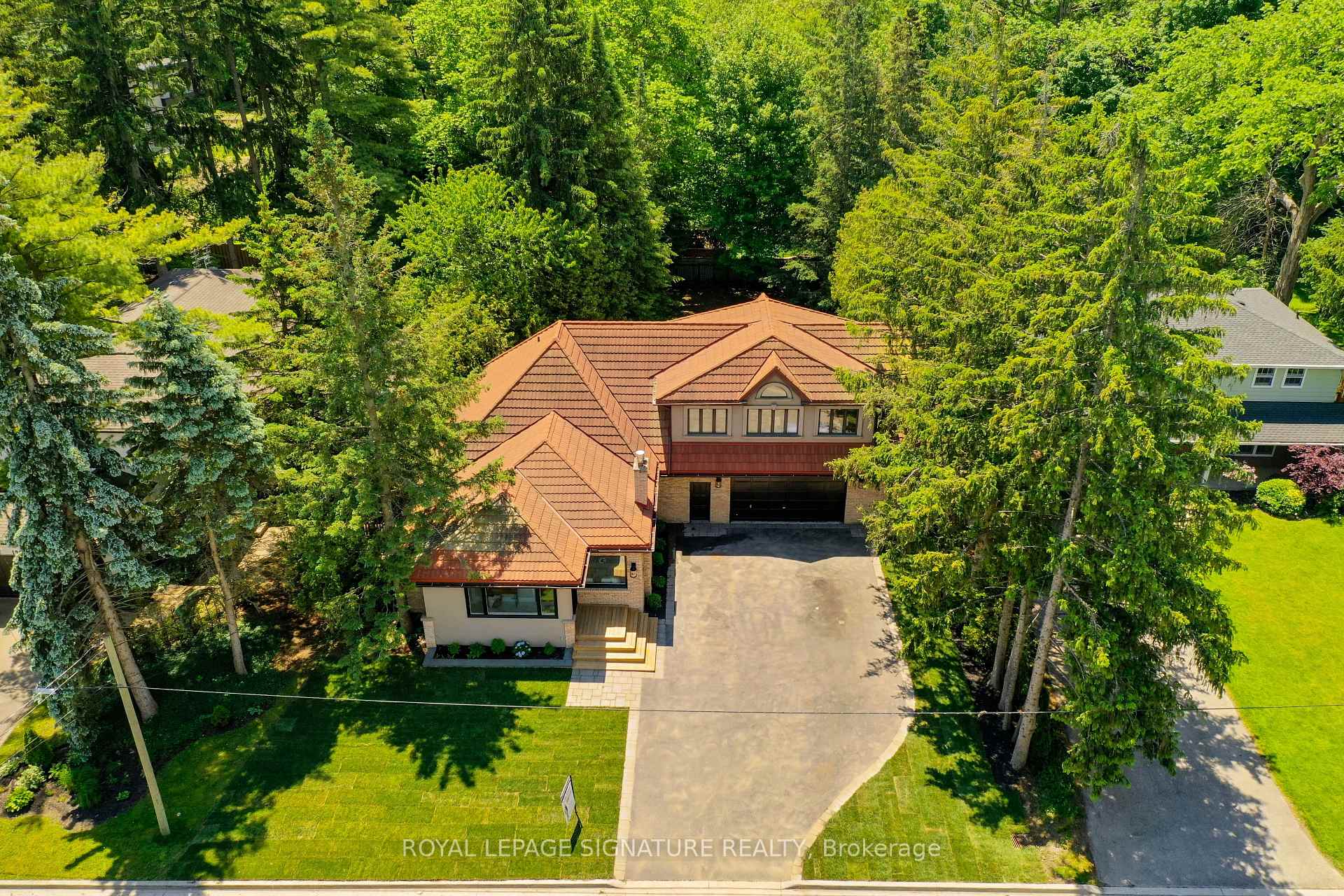 1272 Kane Road, Mississauga, ON L5H 2M3