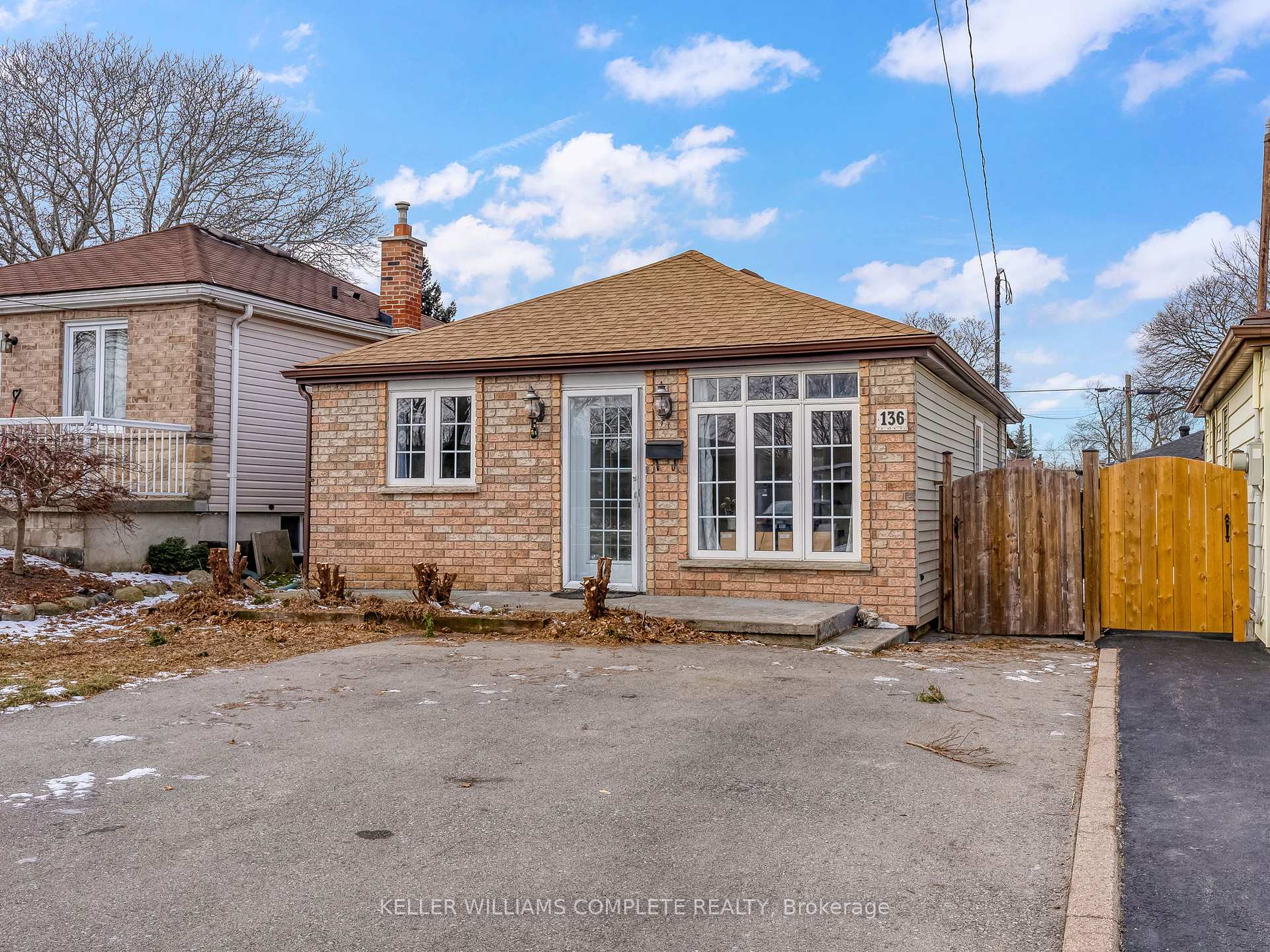 136 East 45th Street, Hamilton, ON L8T 3K1