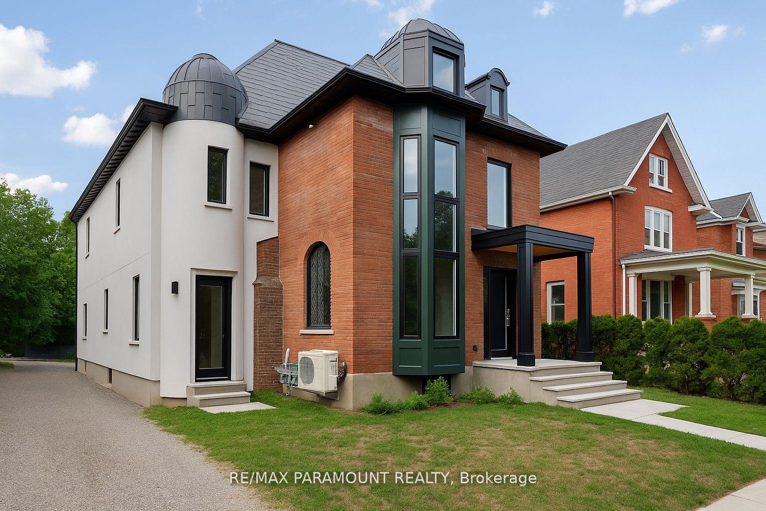 Picture of 2 - 136 High Park Avenue, Toronto, ON M6P 2S4
