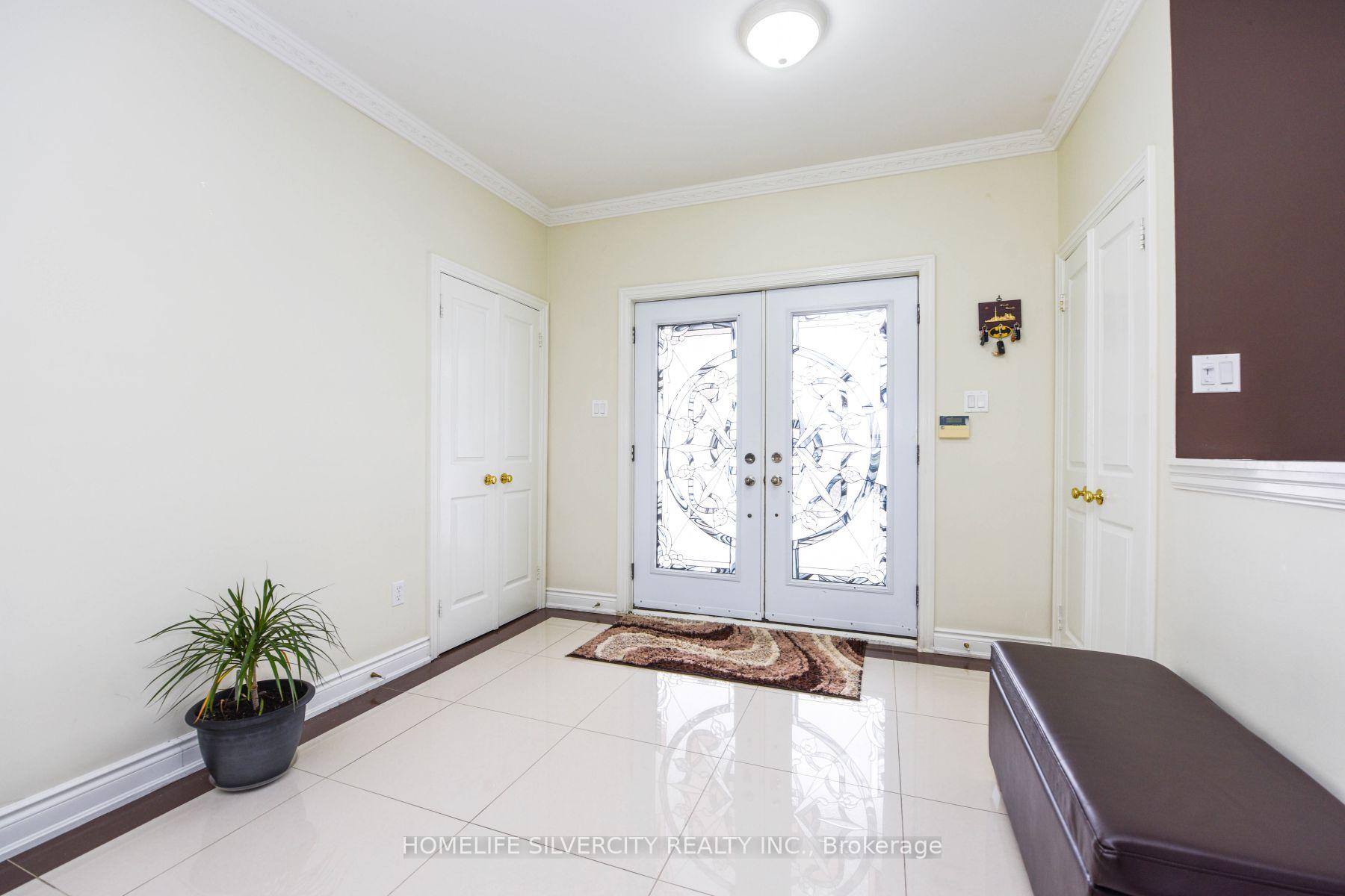 14707 Dixie Road, Caledon, ON L7C 2M9