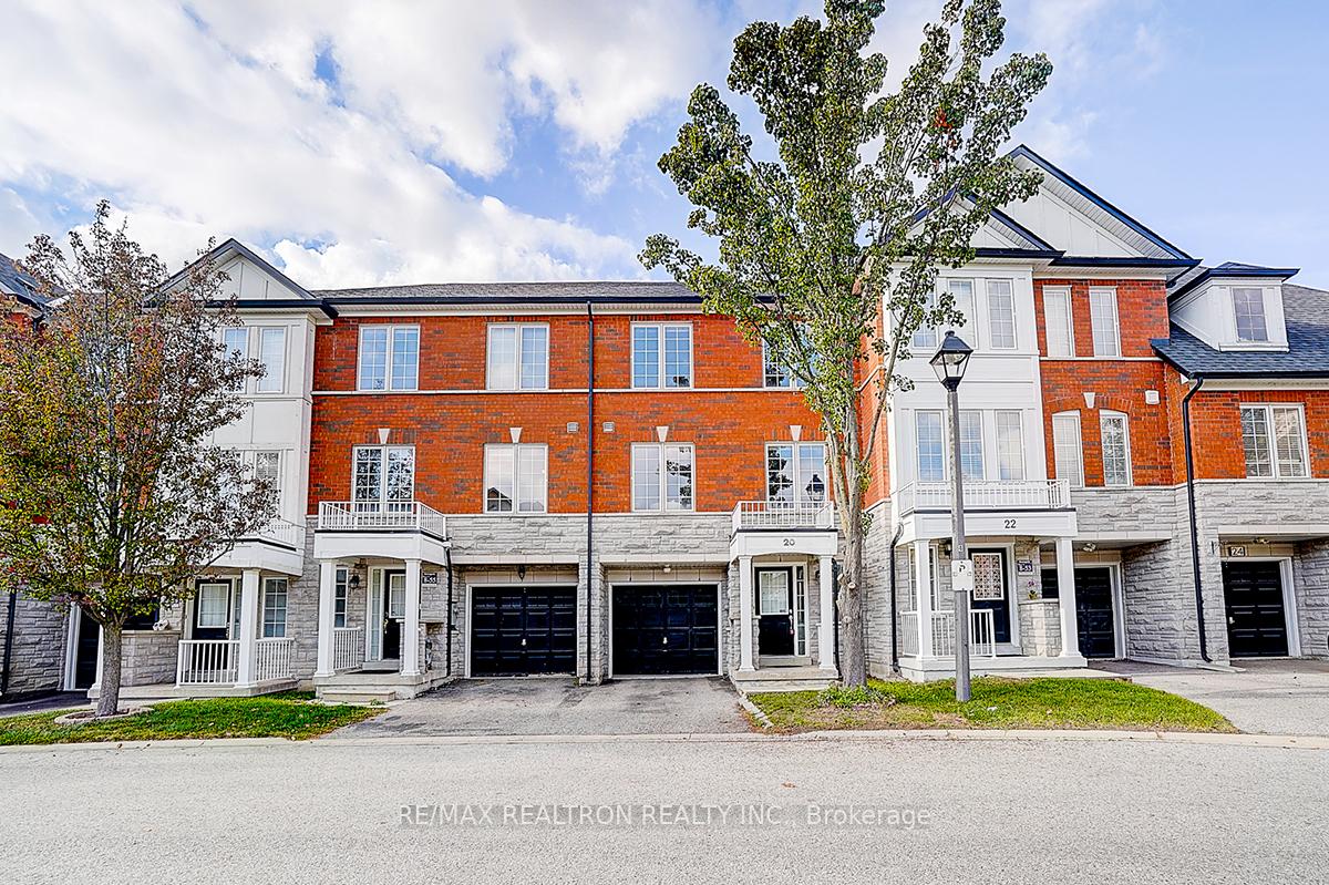 20 Prince Charles Way, Markham, ON L6C 0B5