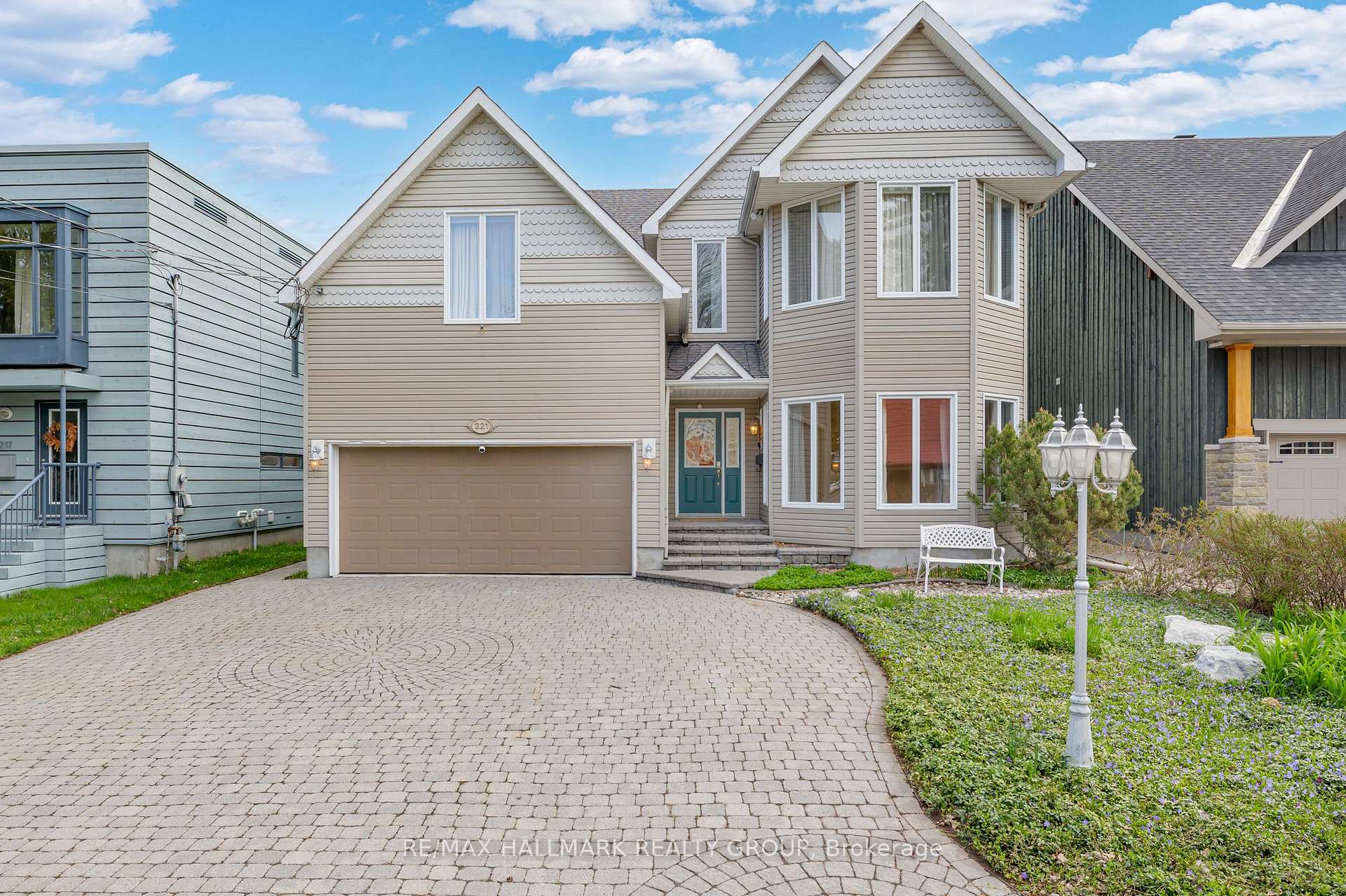 221 Bradford Street, Britannia - Lincoln Heights and Area, ON K2B 5Z5