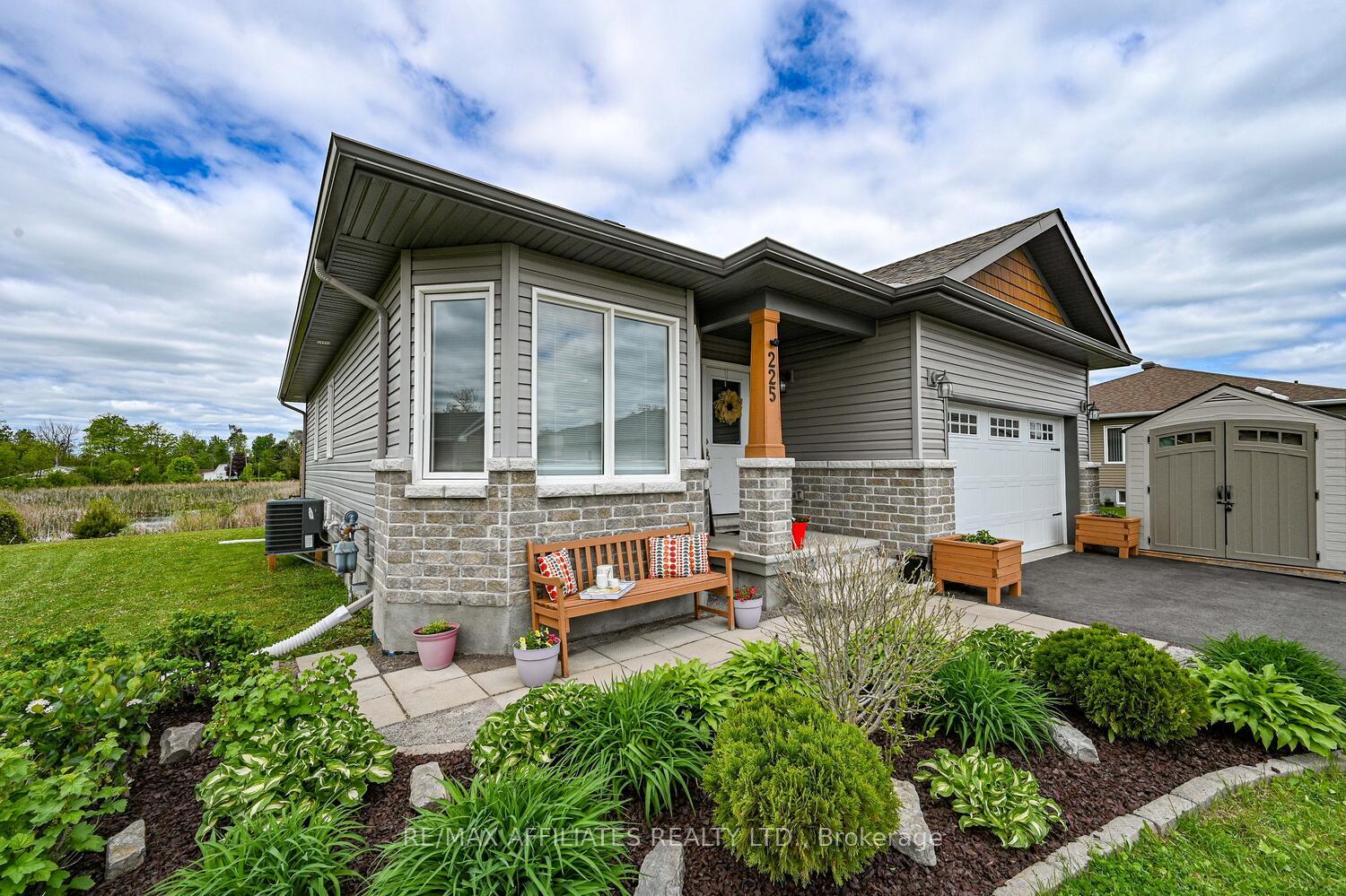 Smiths Falls Real Estate MLS® Listings & Houses For Sale