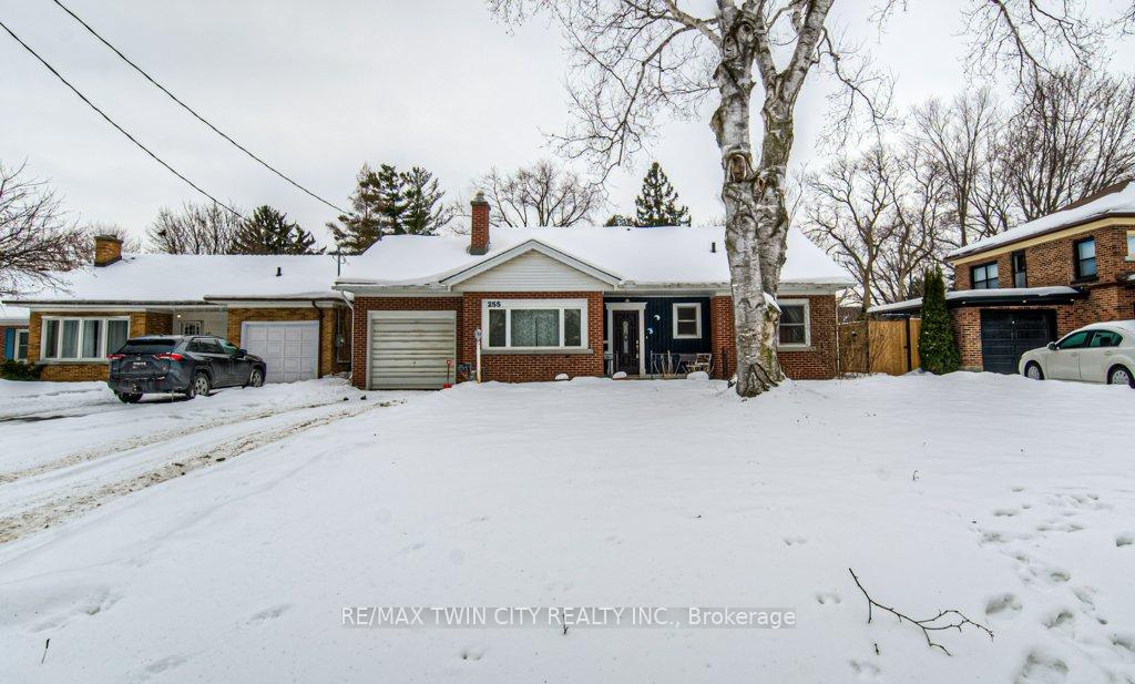 255 Bedford Road, Kitchener, ON N2G 3A7