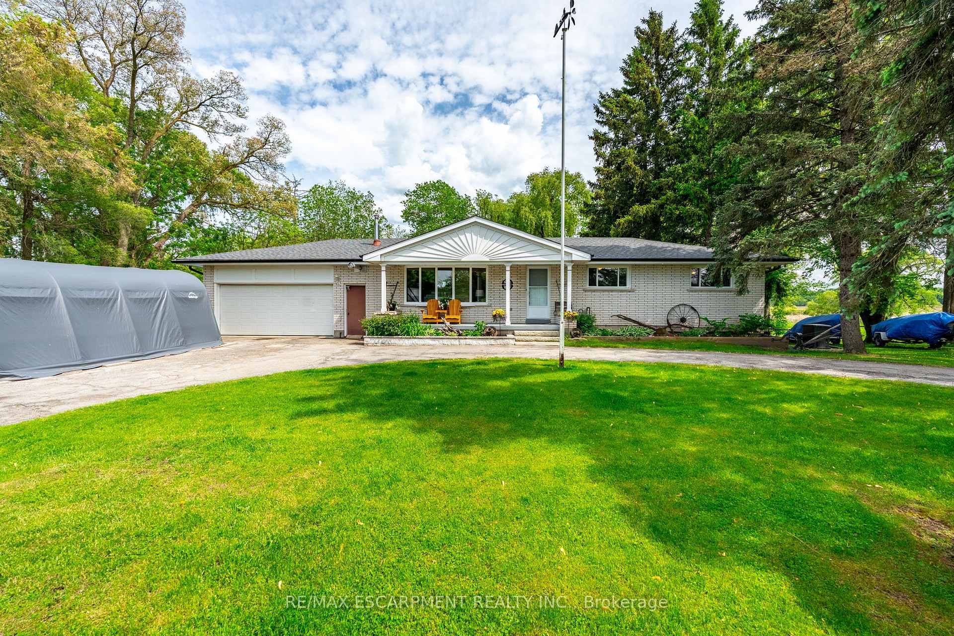 2718 No 8 Side Road, Burlington, ON L7P 0E6
