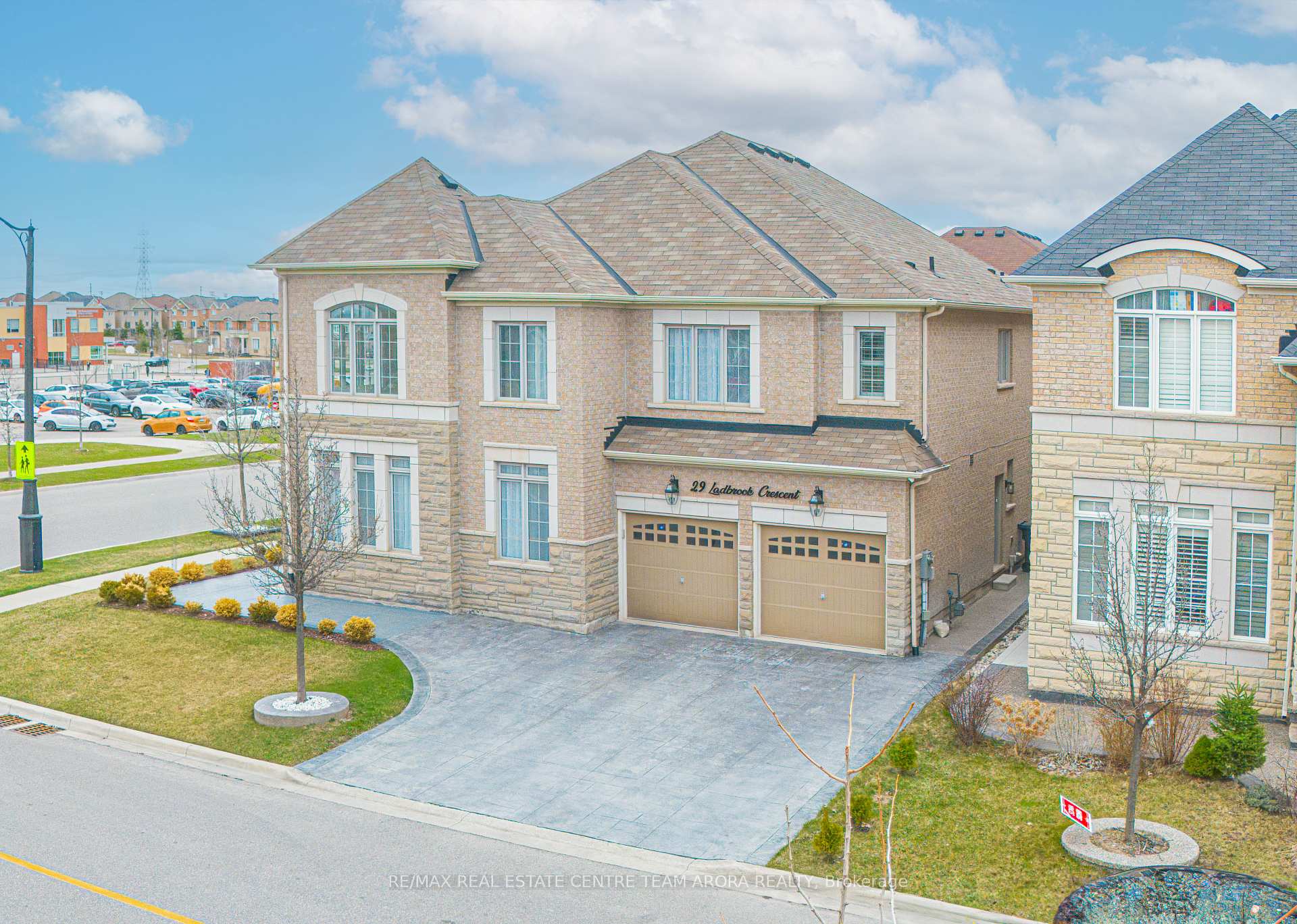 29 Ladbrook Crescent, Brampton, ON L6X 5H7