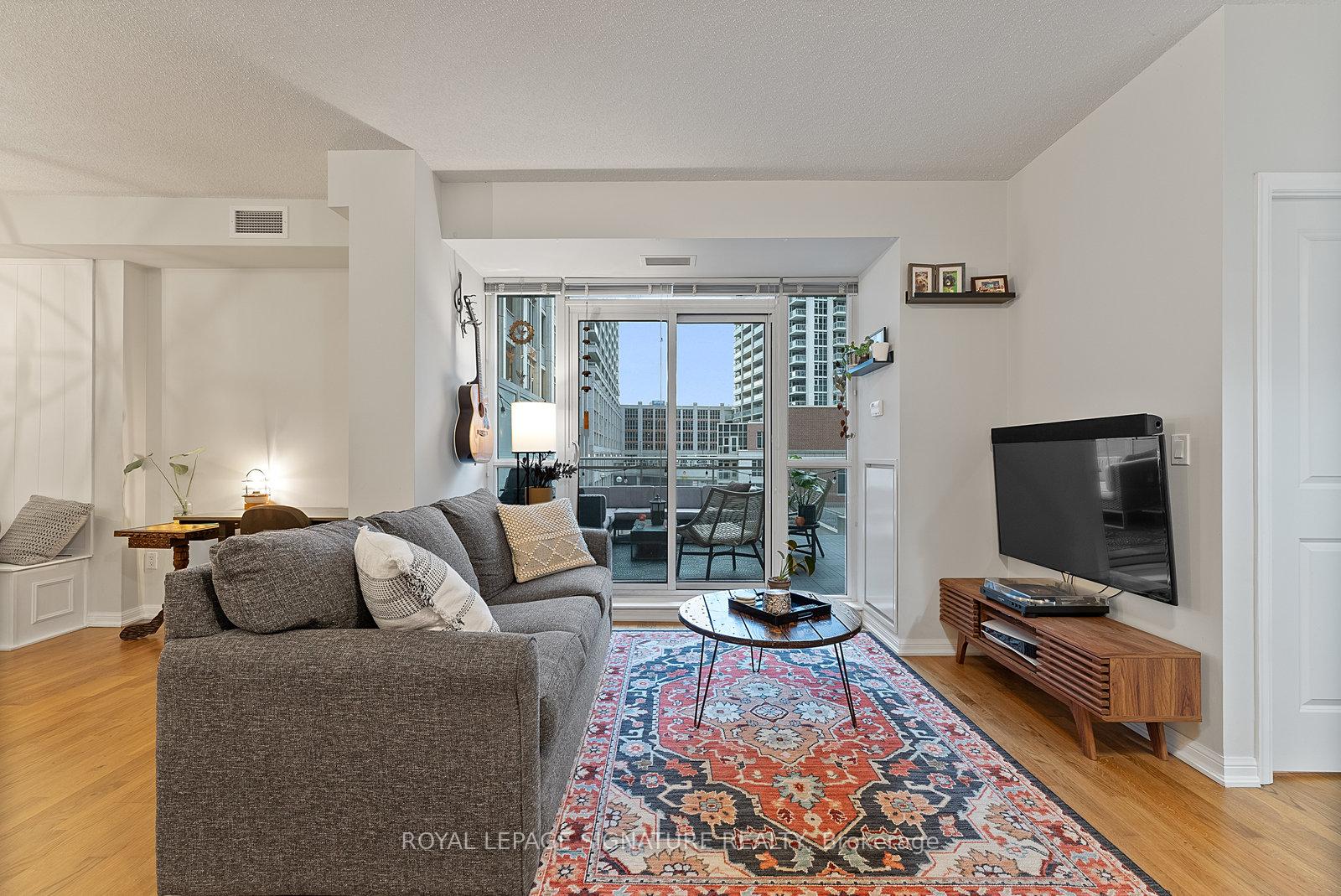 316 - 628 Fleet Street, Toronto, ON M5V 1A9