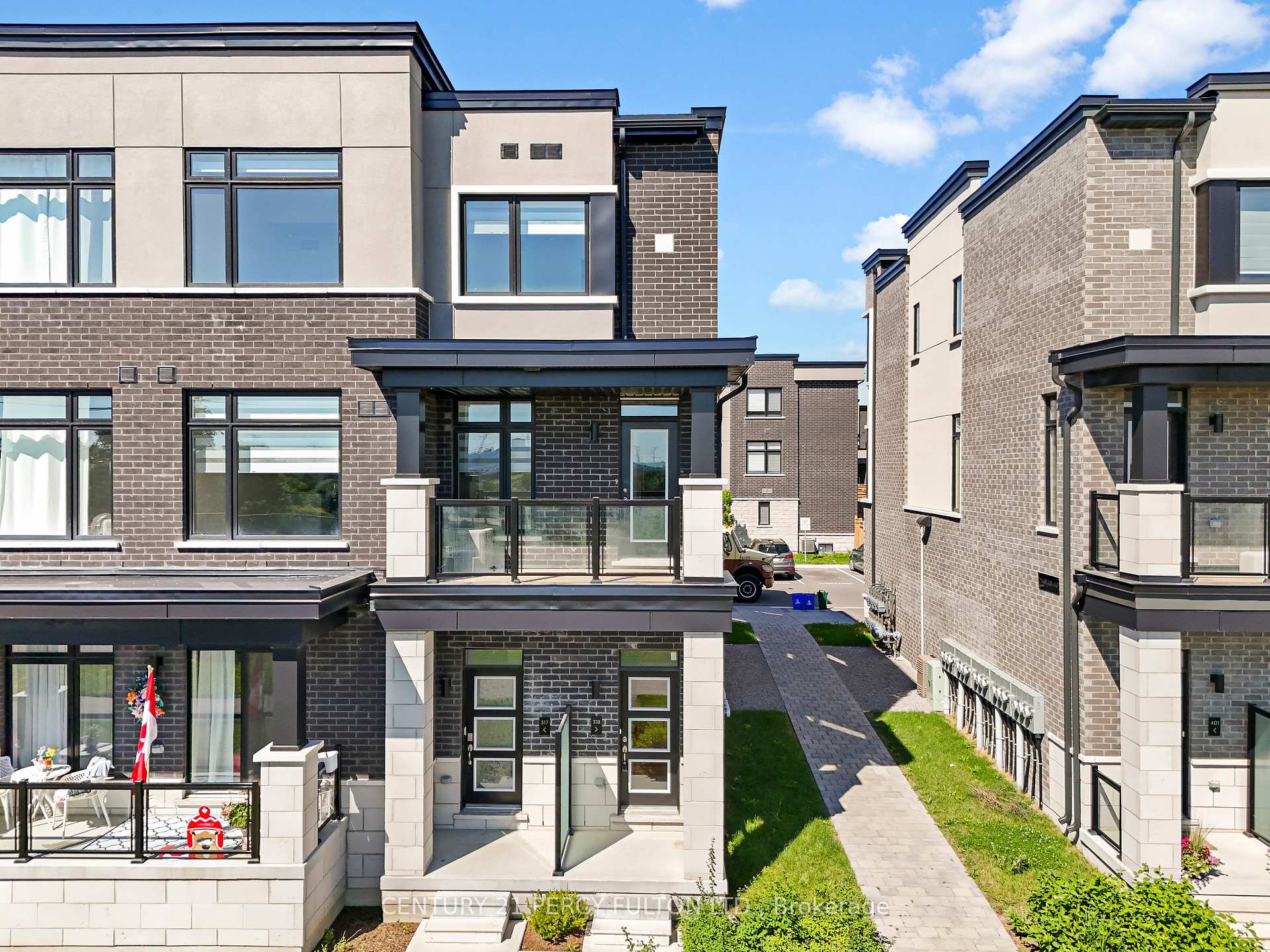 318 - 2550 Castlegate Crossing Drive, Pickering, ON L1X 0H6