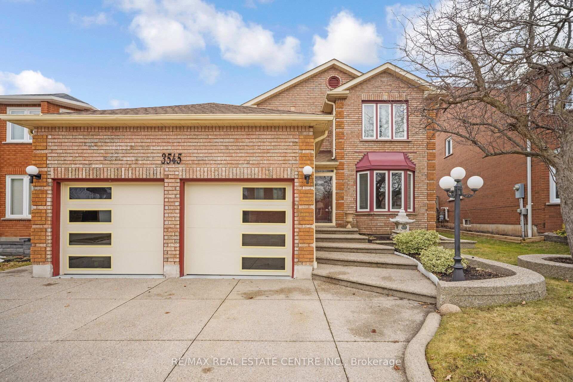 3545 Marmac Crescent, Mississauga, ON L5L 5A4