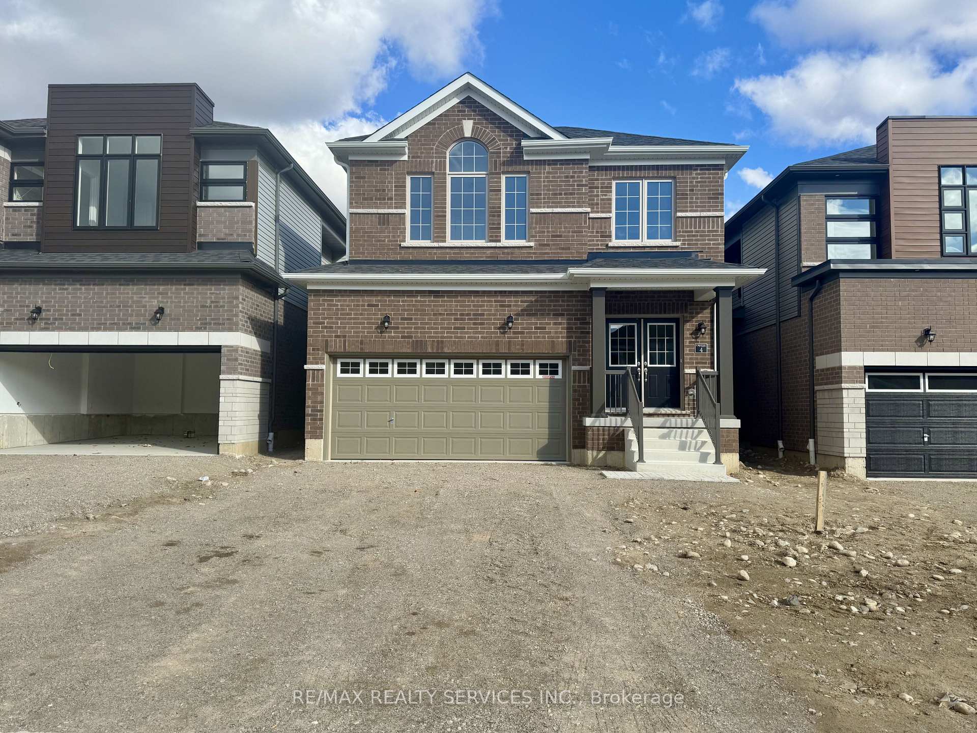4 Gilham Way, Brant, ON N3L 0M8