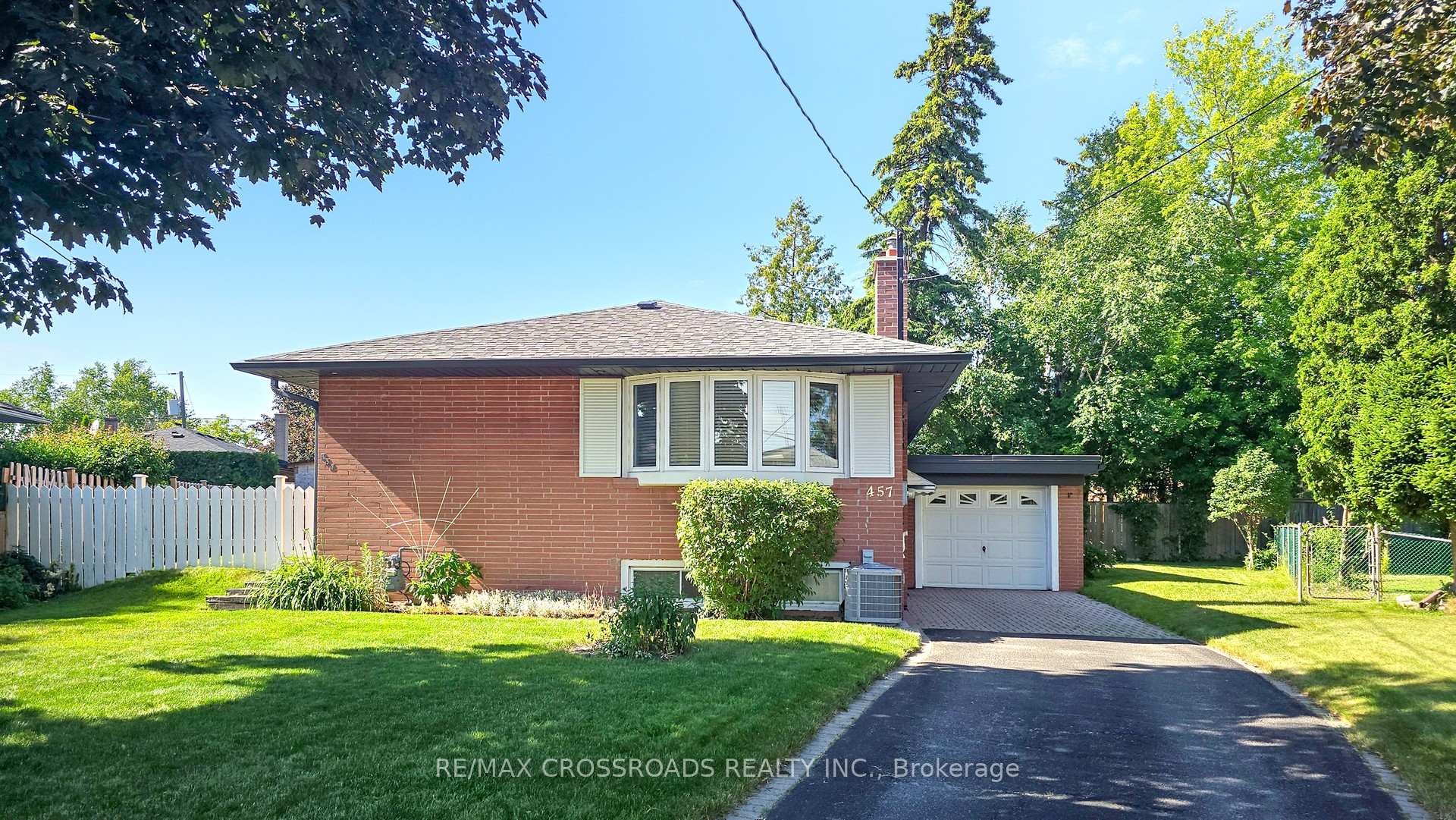 457 Paliser Court N Richmond Hill ON L4C 1R7 457 Paliser Court N Richmond Hill ON L4C 1R7