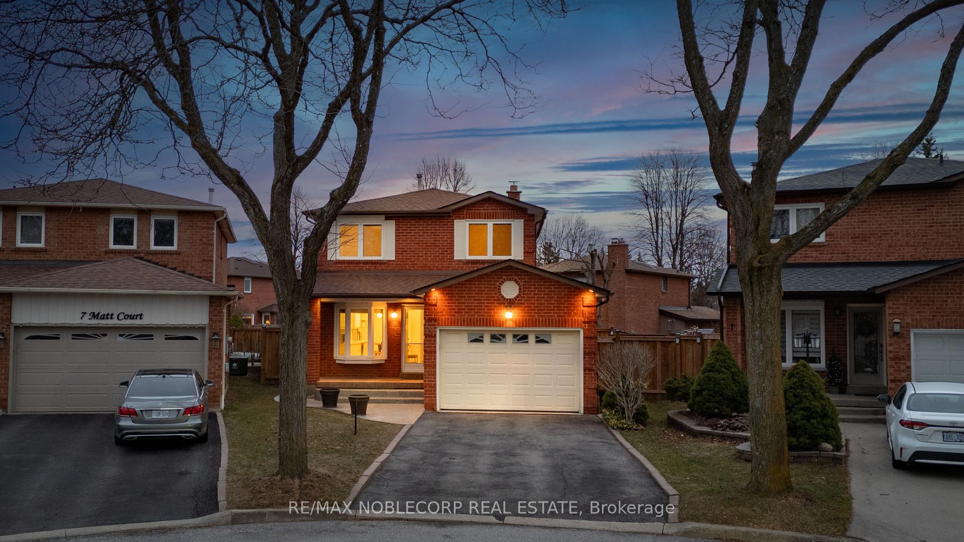 5 Matt Court Vaughan ON L6A 1B9