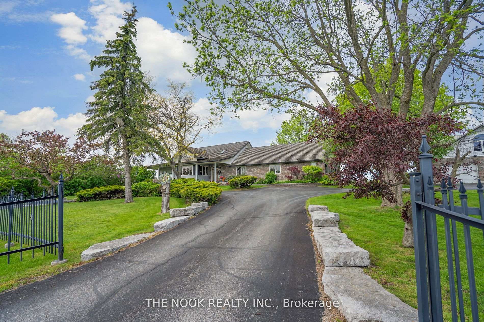 593 Pigeon Creek Road, Kawartha Lakes, ON L0B 1K0