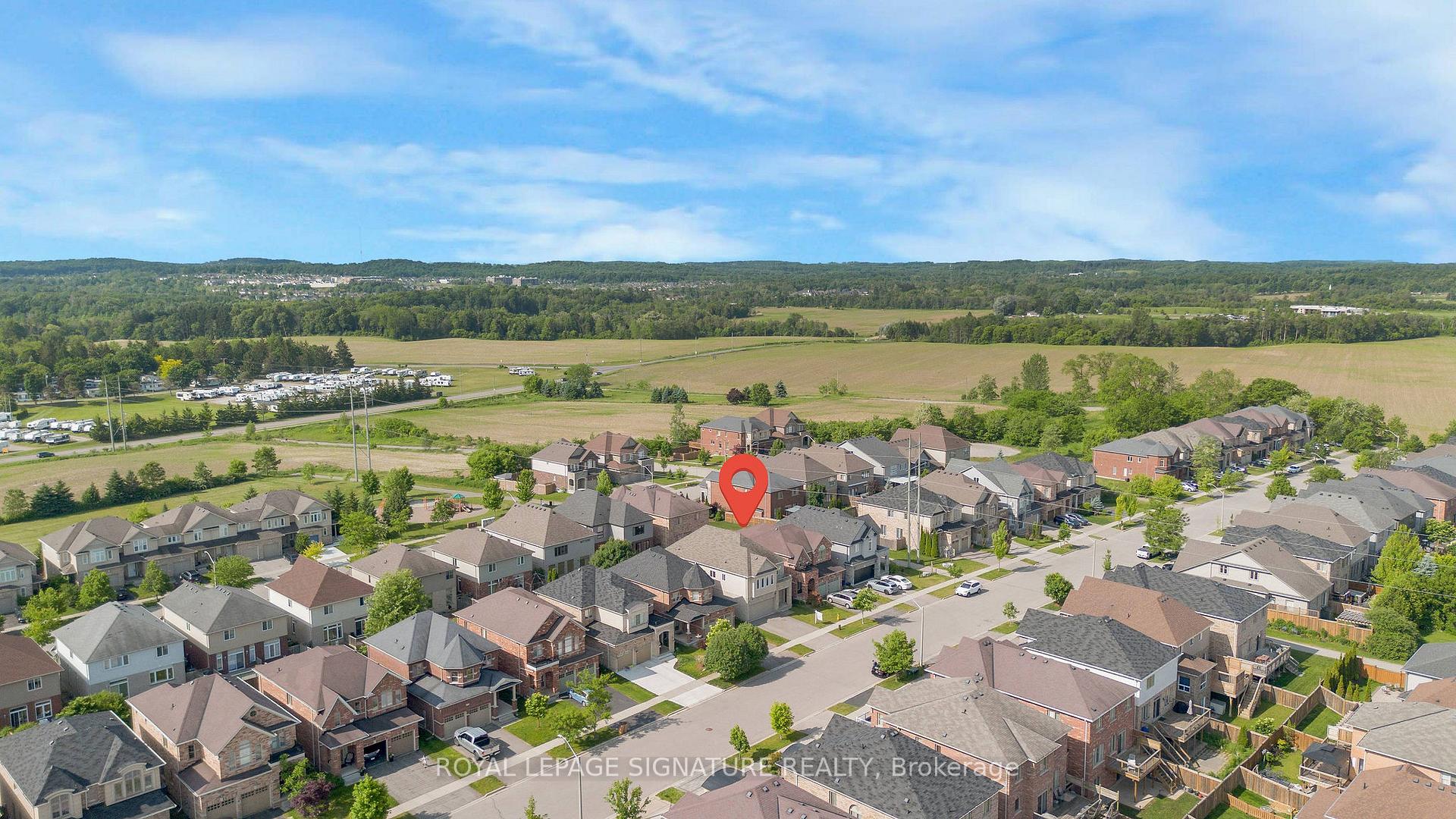 593 Pinery Trail, Waterloo, ON N2V 2Y3