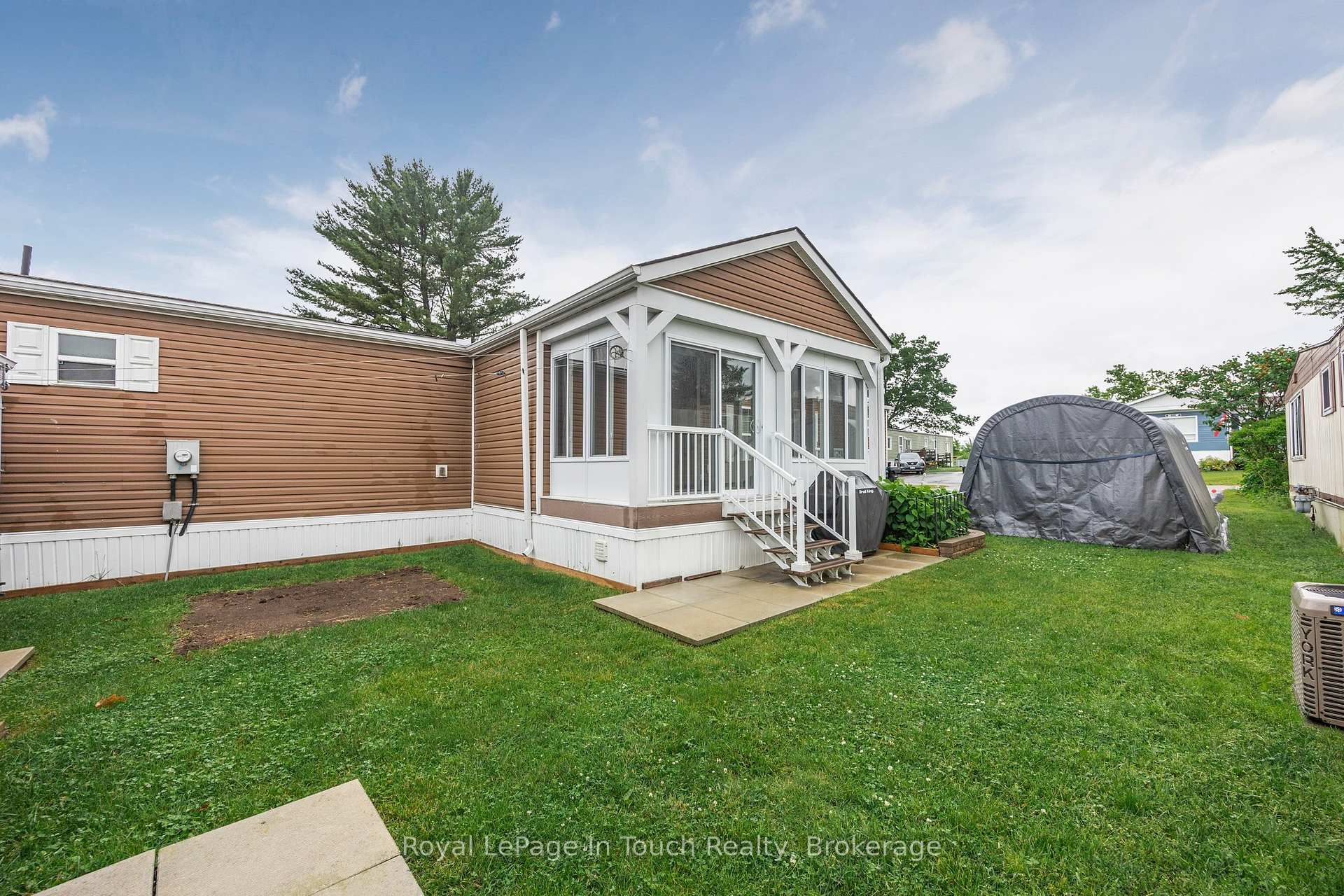 6 Maple Lane, Midland, ON L4R 0B9