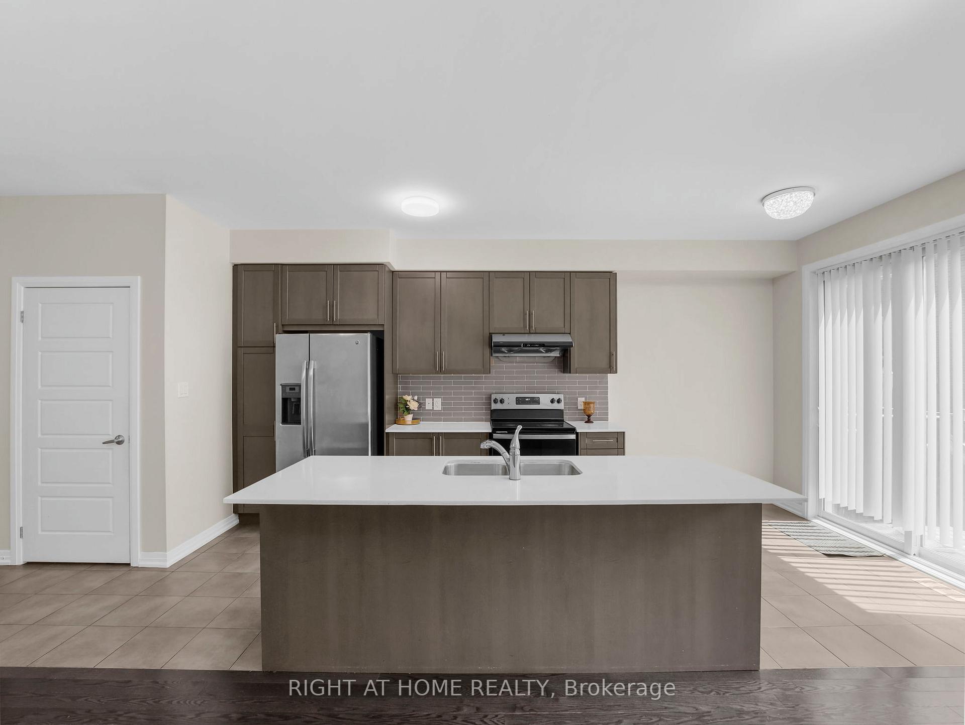 64 Mclaughlin Avenue, Milton, ON L9T 9A4