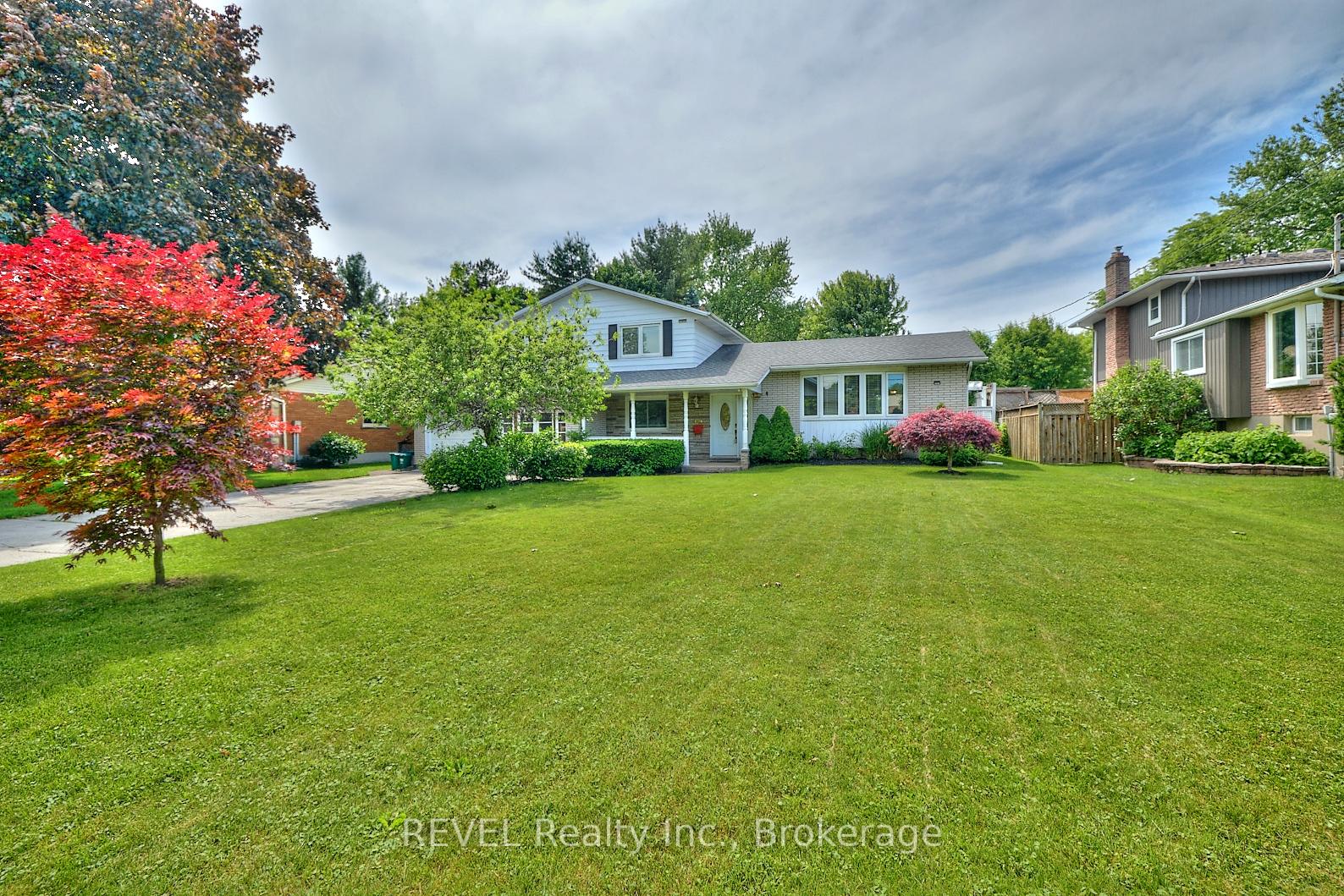 6421 Dorchester Road, Niagara Falls, ON L2G 5T6
