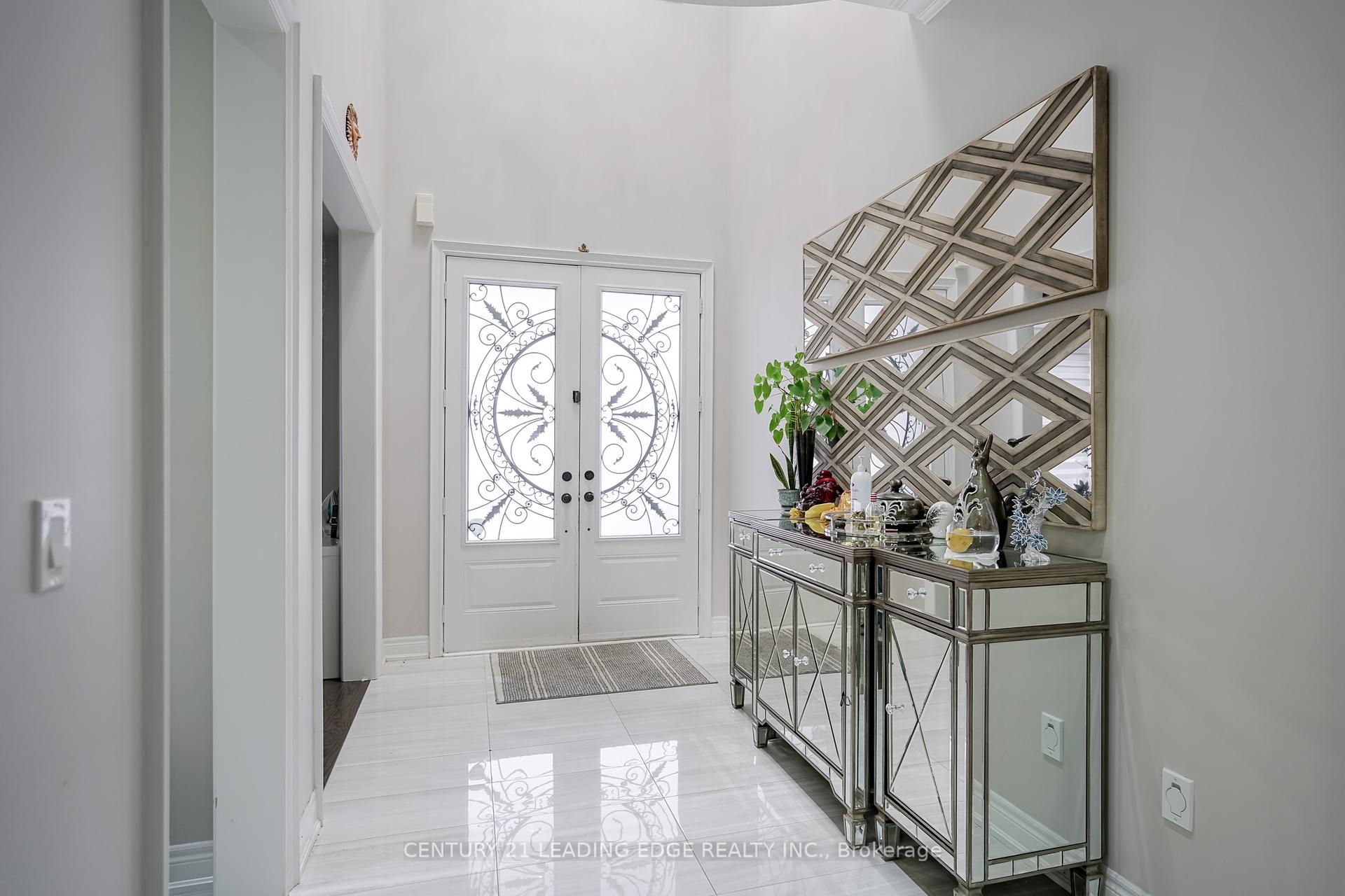6811 14th Avenue, Markham, ON L6B 1A8