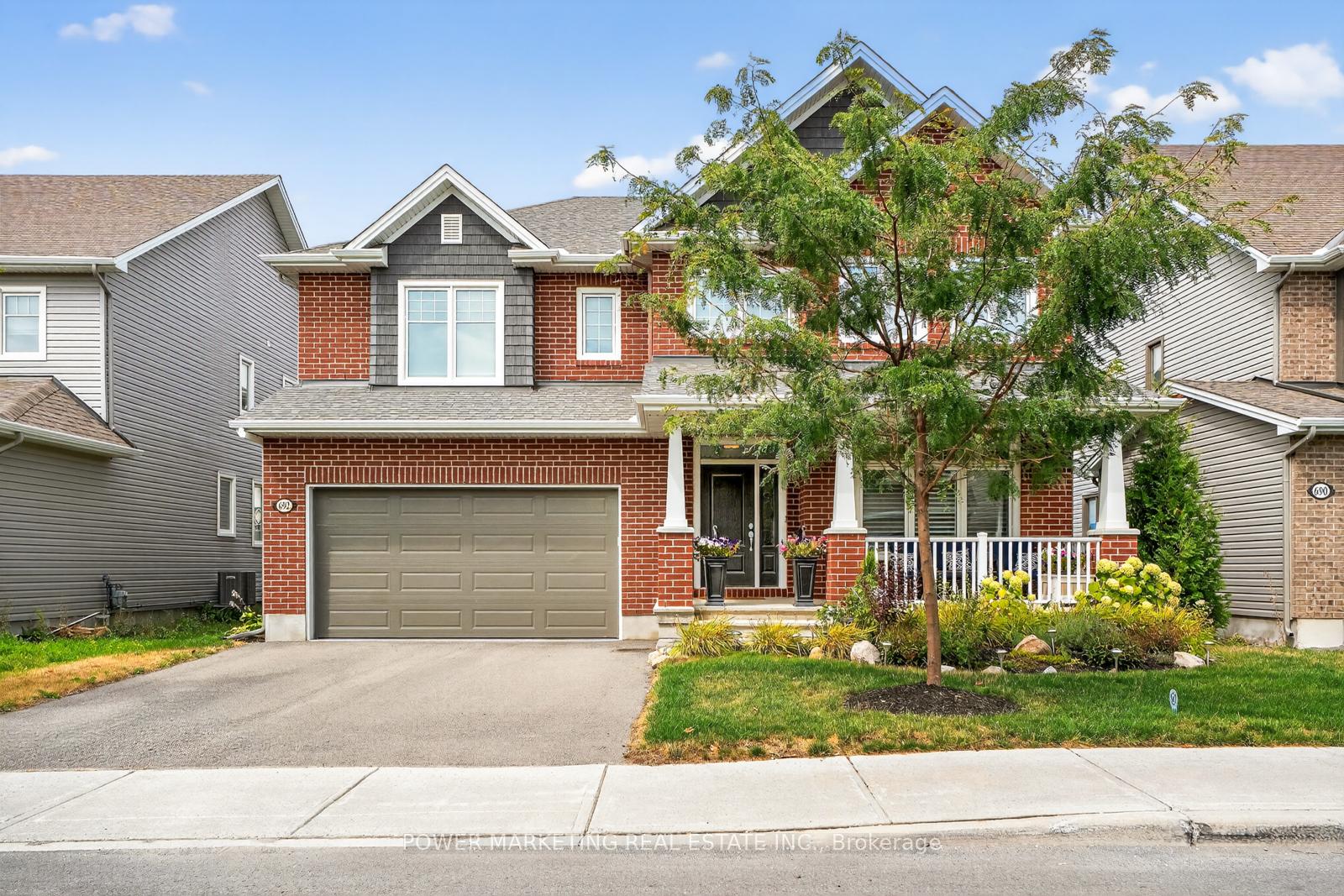 Houses For Sale in Barrhaven