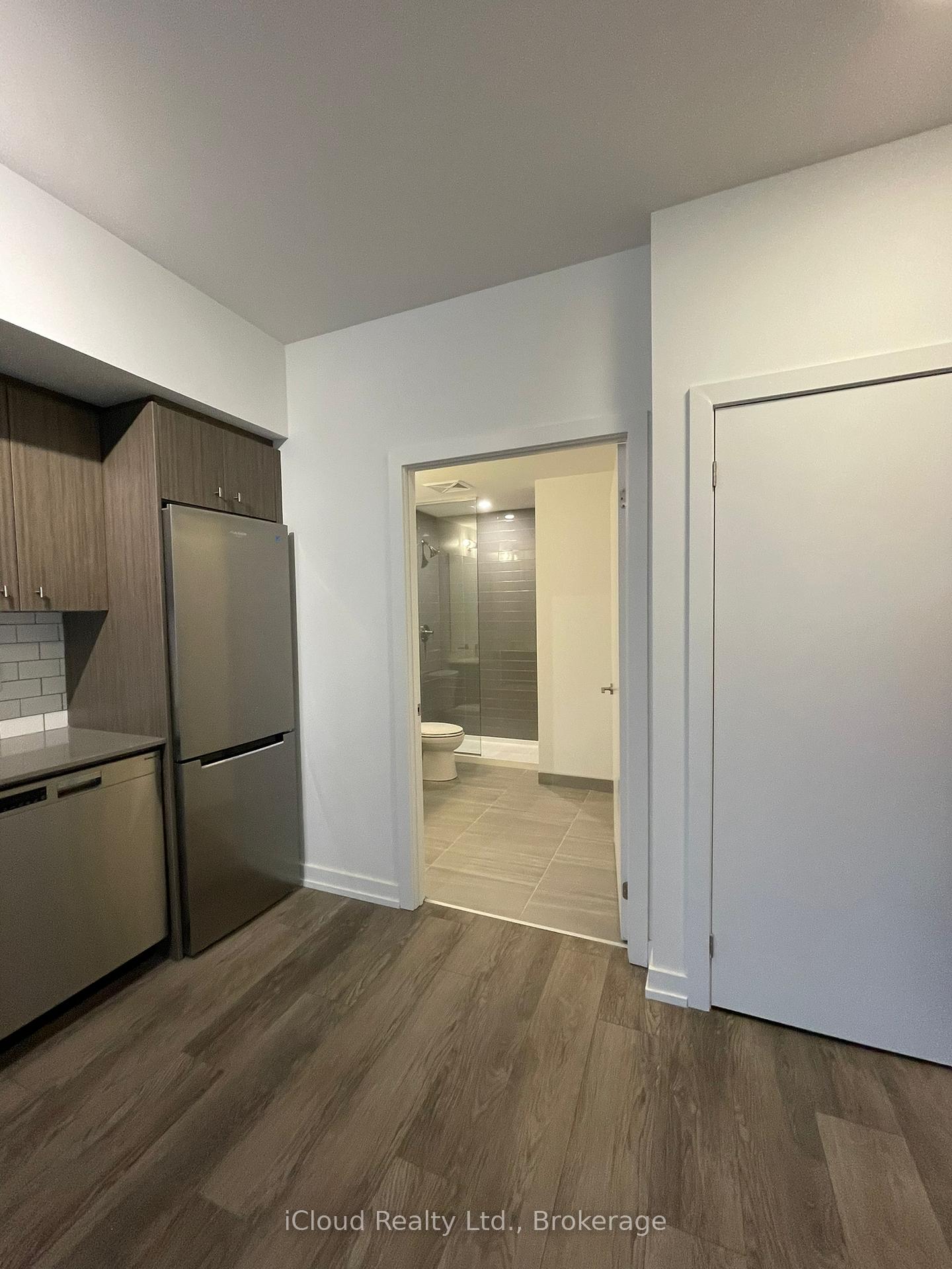 714 - 15 Wellington Street N, Waterloo, ON N2G 0E4