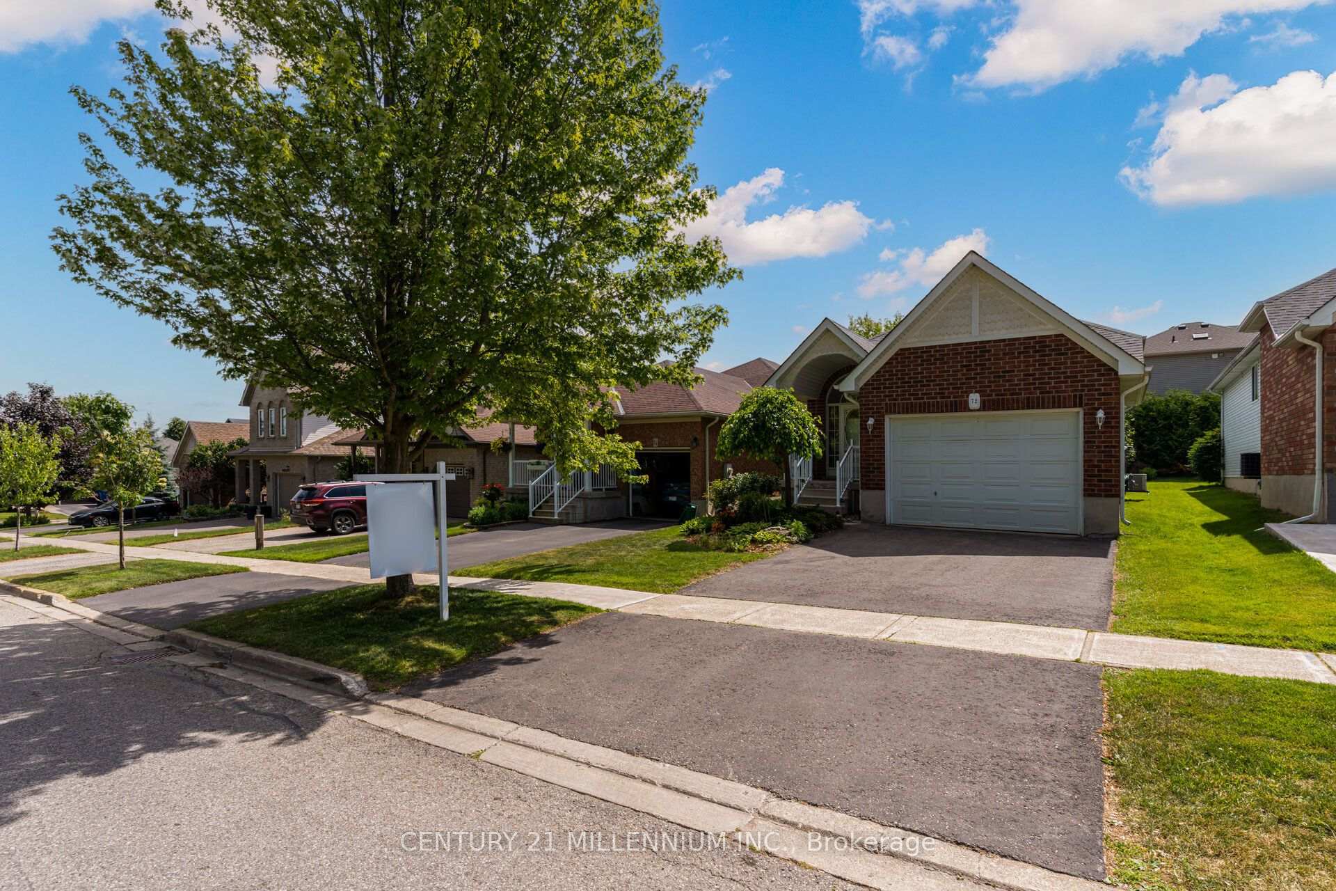 72 Abbey Road, Orangeville, ON L9W 5E4