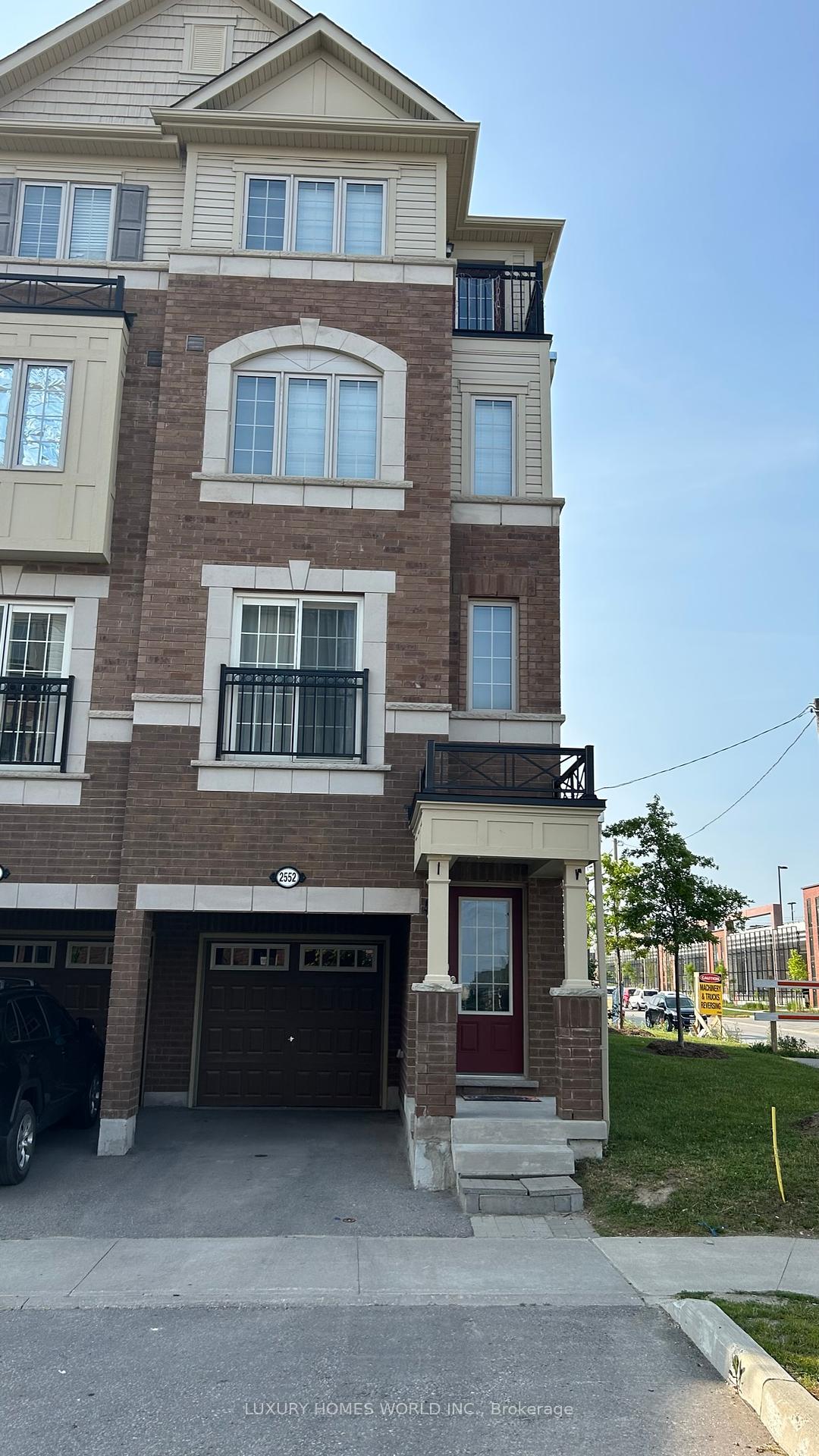 8 - 2552 Bromus Path, Oshawa, ON L1L 0K7