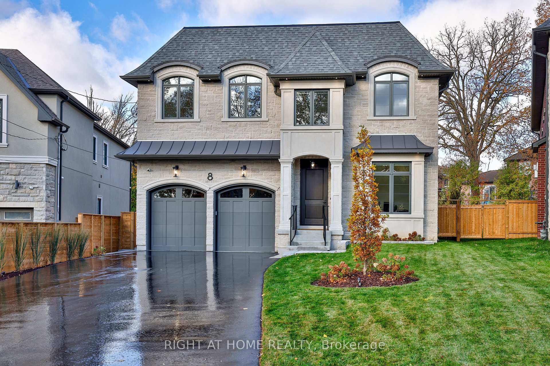 8 Hughson Drive, Markham, ON L3R 2T4