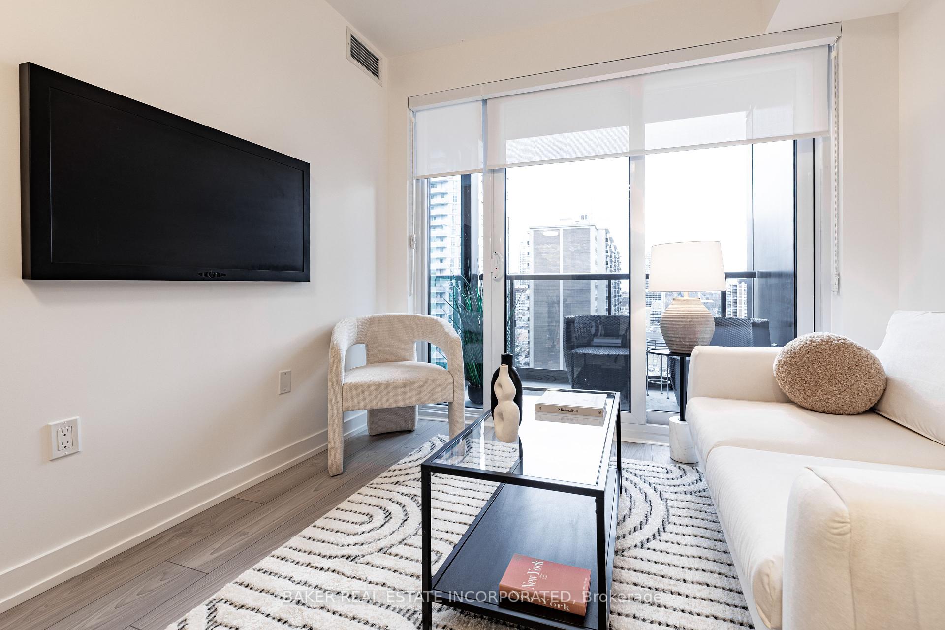 807 - 223 Redpath Avenue, Toronto, ON M4P 0E8