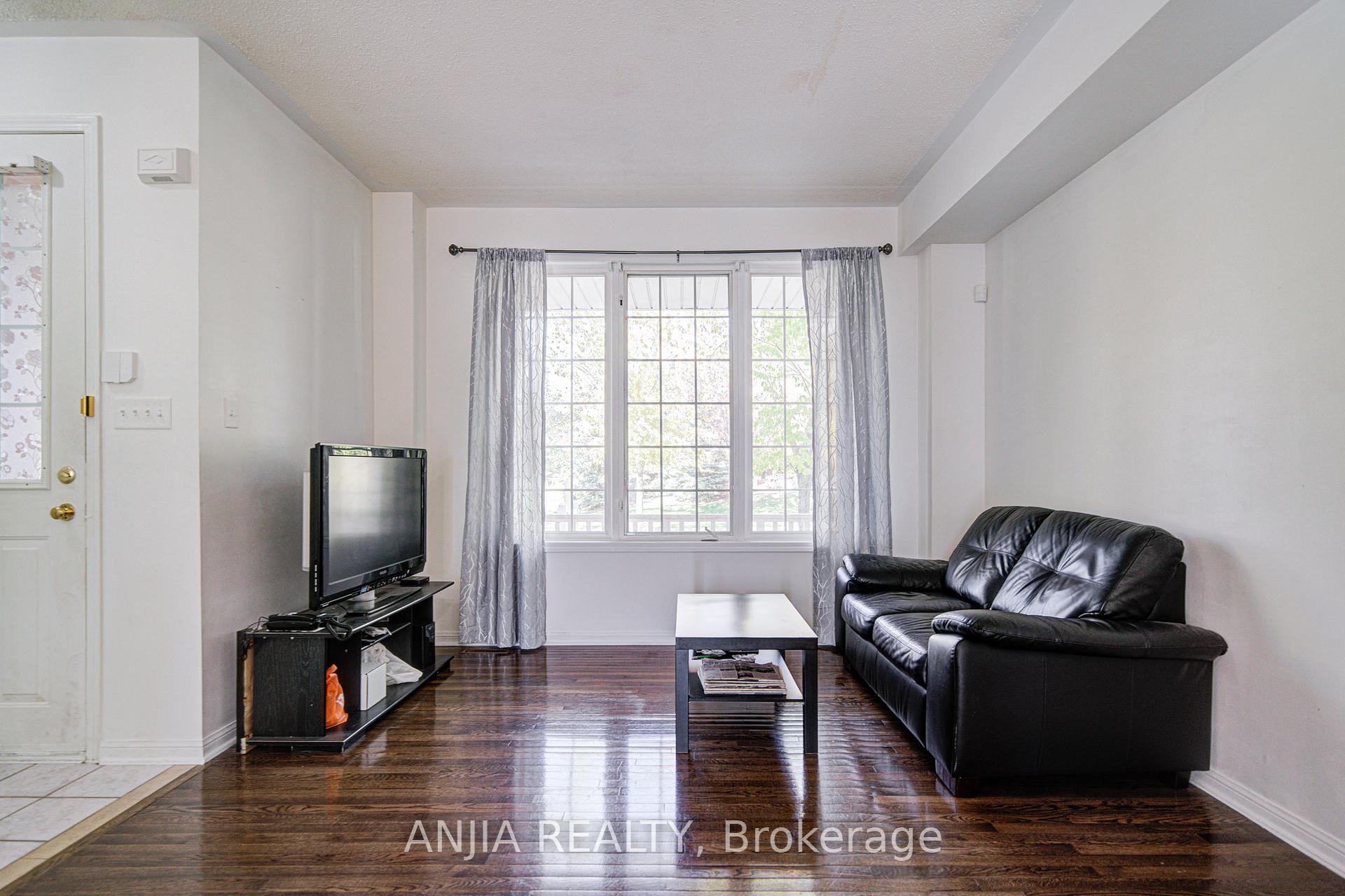 81 White's Hill Avenue, Markham, ON L6B 1C2