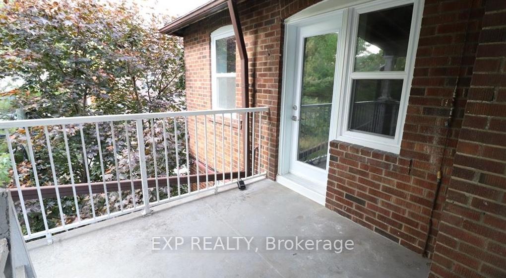 2B 875 Millwood Road, Toronto, ON M4G 1W8