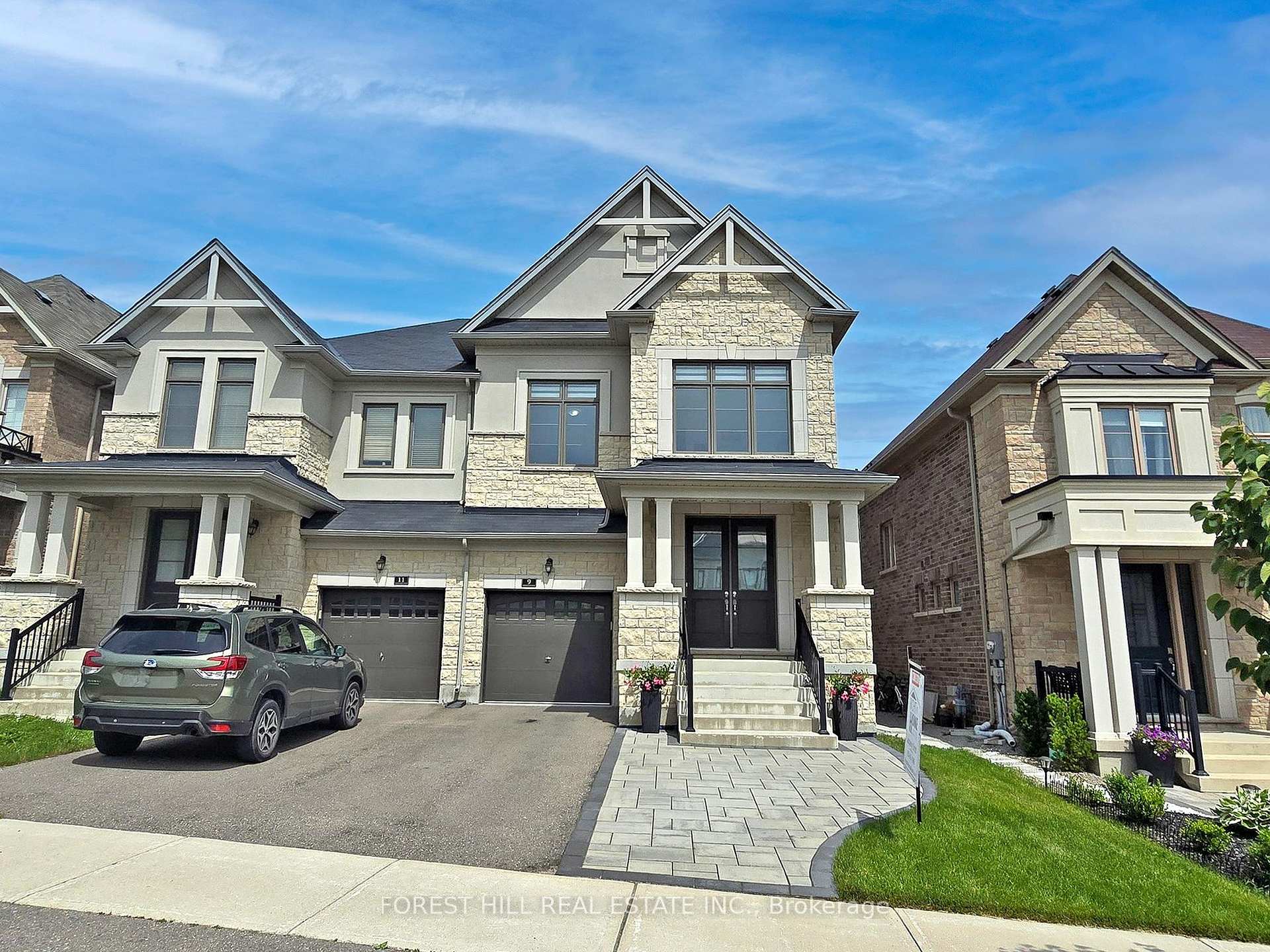 9 john smith Street, East Gwillimbury, ON L9N 0S7