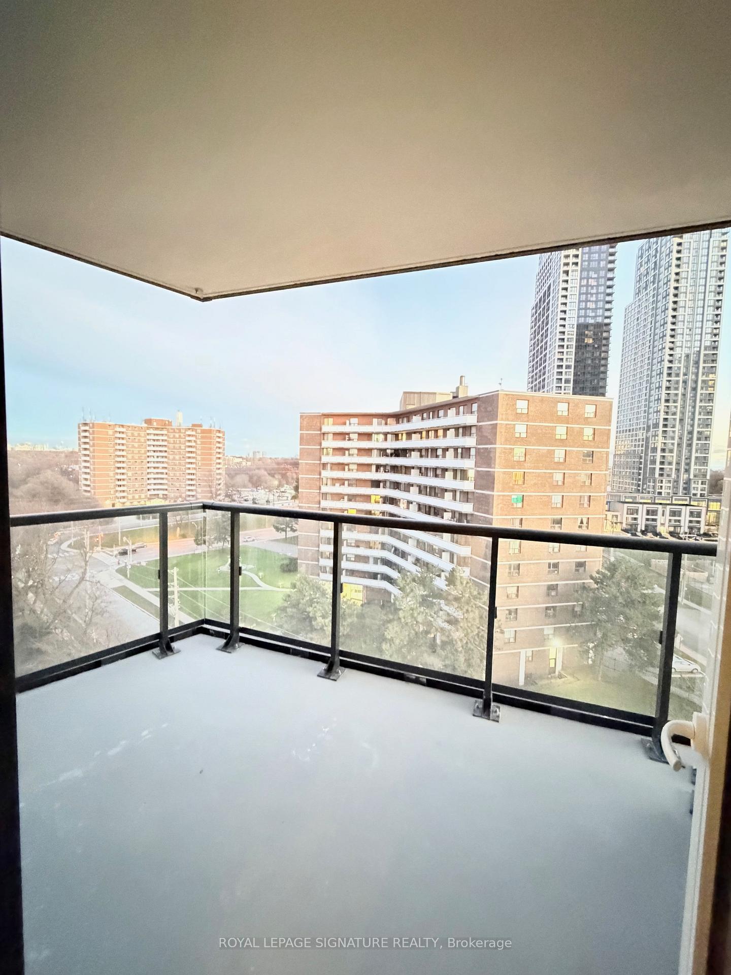 904 - 60 Central Park Road, Toronto, ON M9A 0E6