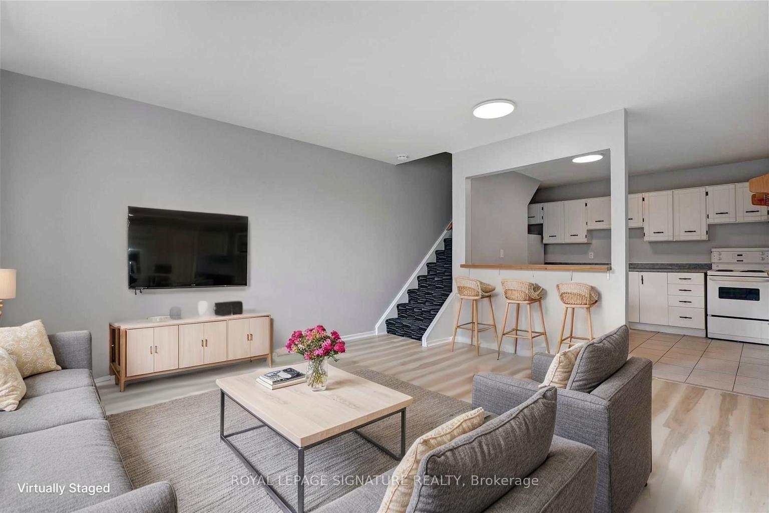 2 - 937 Danforth Avenue, Toronto, ON M4J 1L8